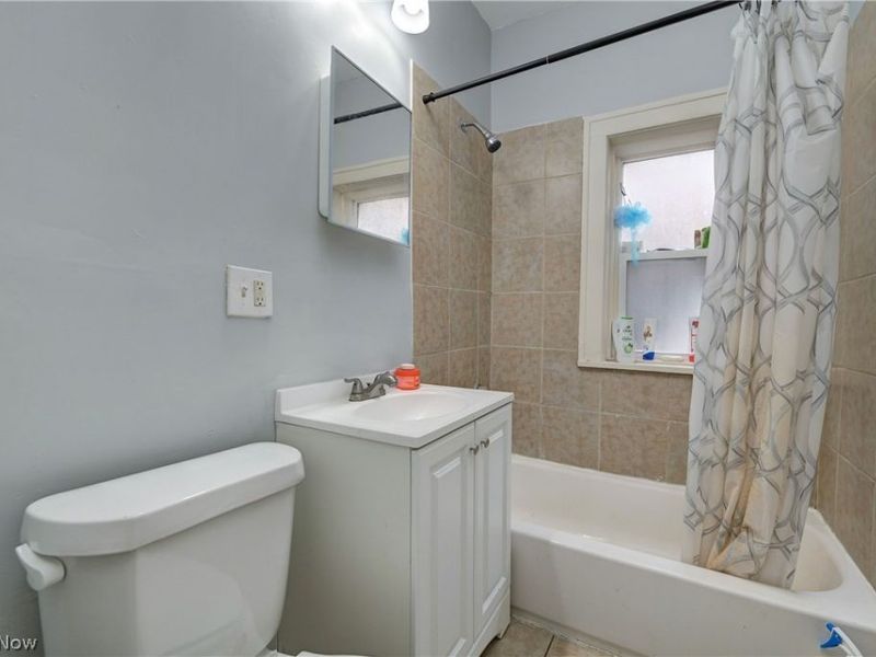 14120 Superior Road, Cleveland, OH 44118 Photo 28