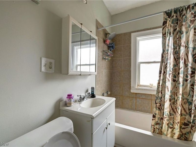 14120 Superior Road, Cleveland, OH 44118 Photo 42