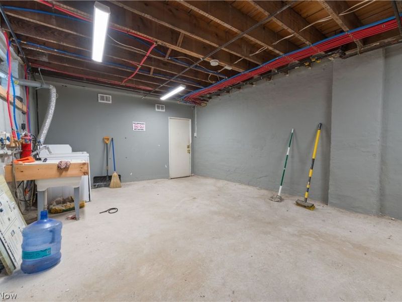 14120 Superior Road, Cleveland, OH 44118 Photo 43