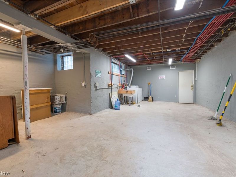 14120 Superior Road, Cleveland, OH 44118 Photo 45