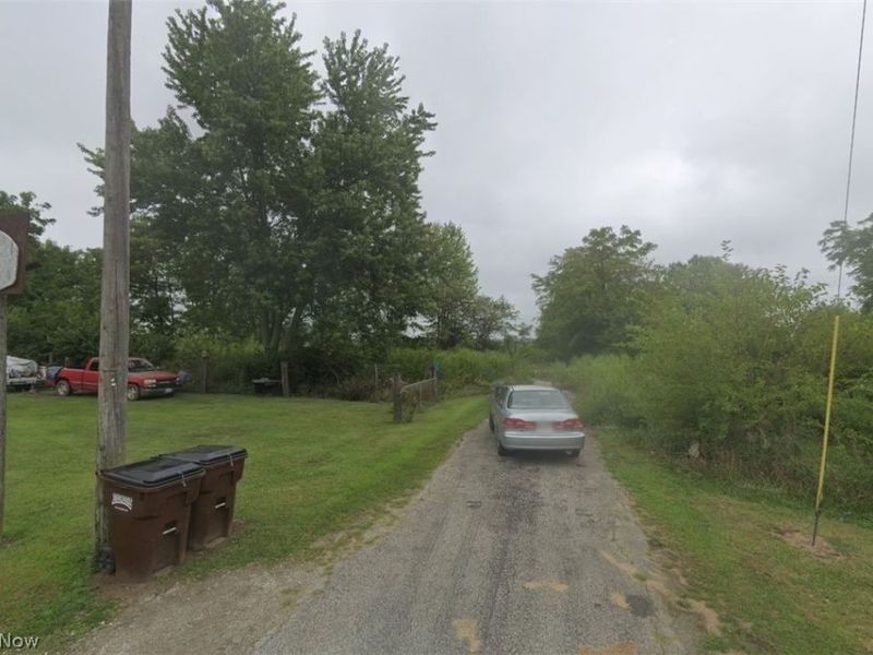 5709 Neil Road, London, OH 43140 Photo 2