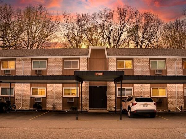 7600 Woodview Drive , Westland, MI 48185