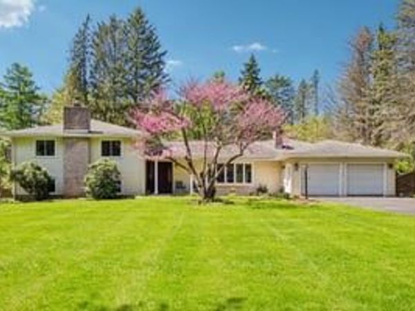 44 Crescent Hill Road, Pittsford, NY 14534