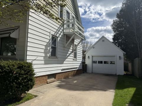 Main Photo
