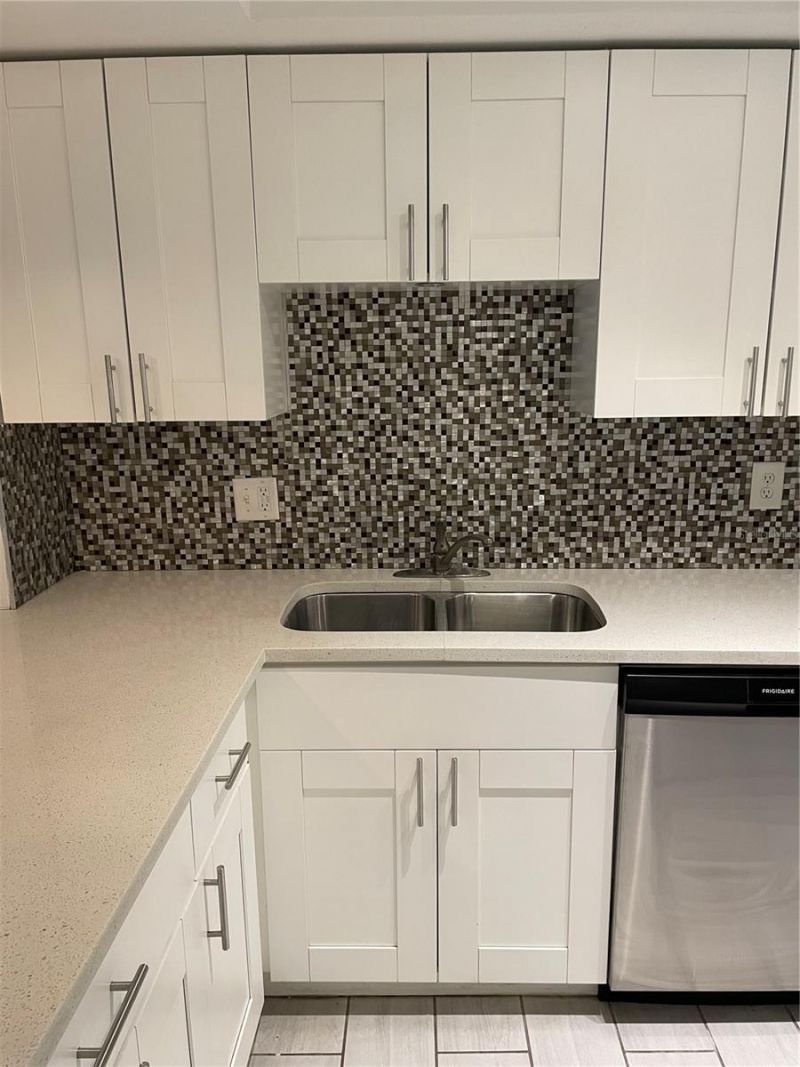 3700 S Osprey Avenue , Unit 216, Sarasota, FL 34239 Photo
