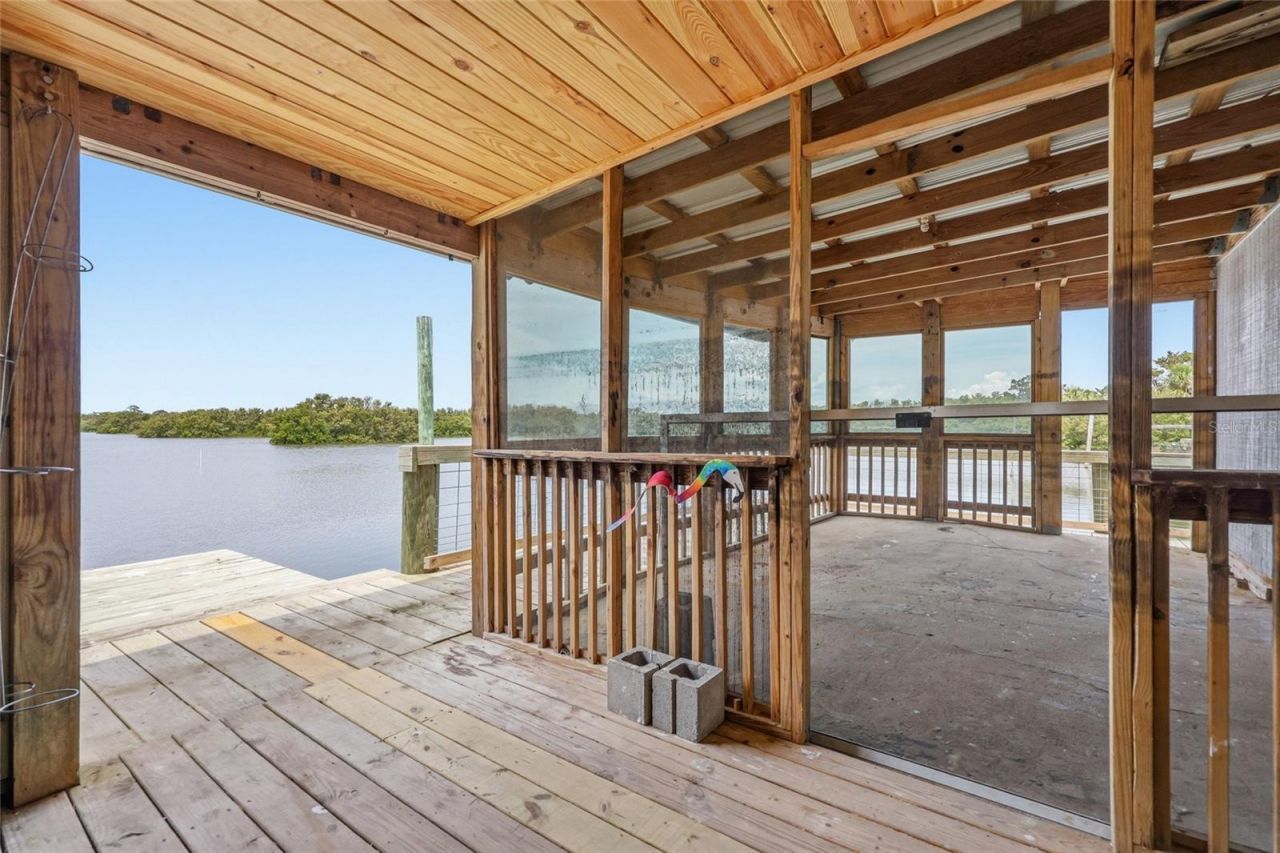 505 3rd Street , Cedar Key, FL 32625 Photo