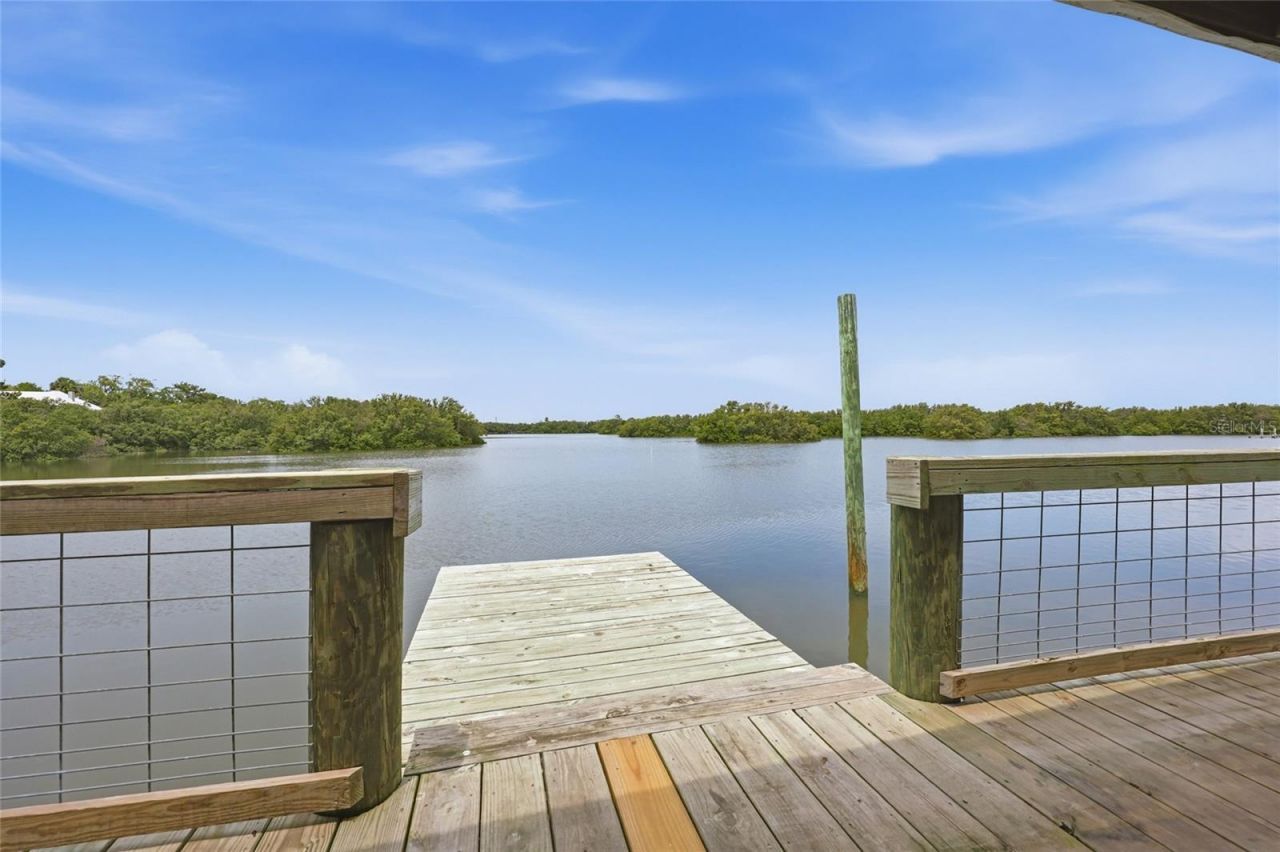 505 3rd Street , Cedar Key, FL 32625 Photo
