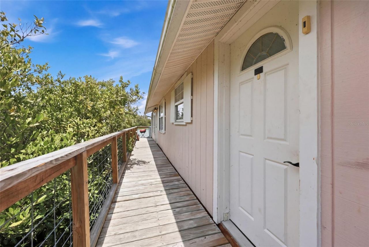 505 3rd Street , Cedar Key, FL 32625 Photo