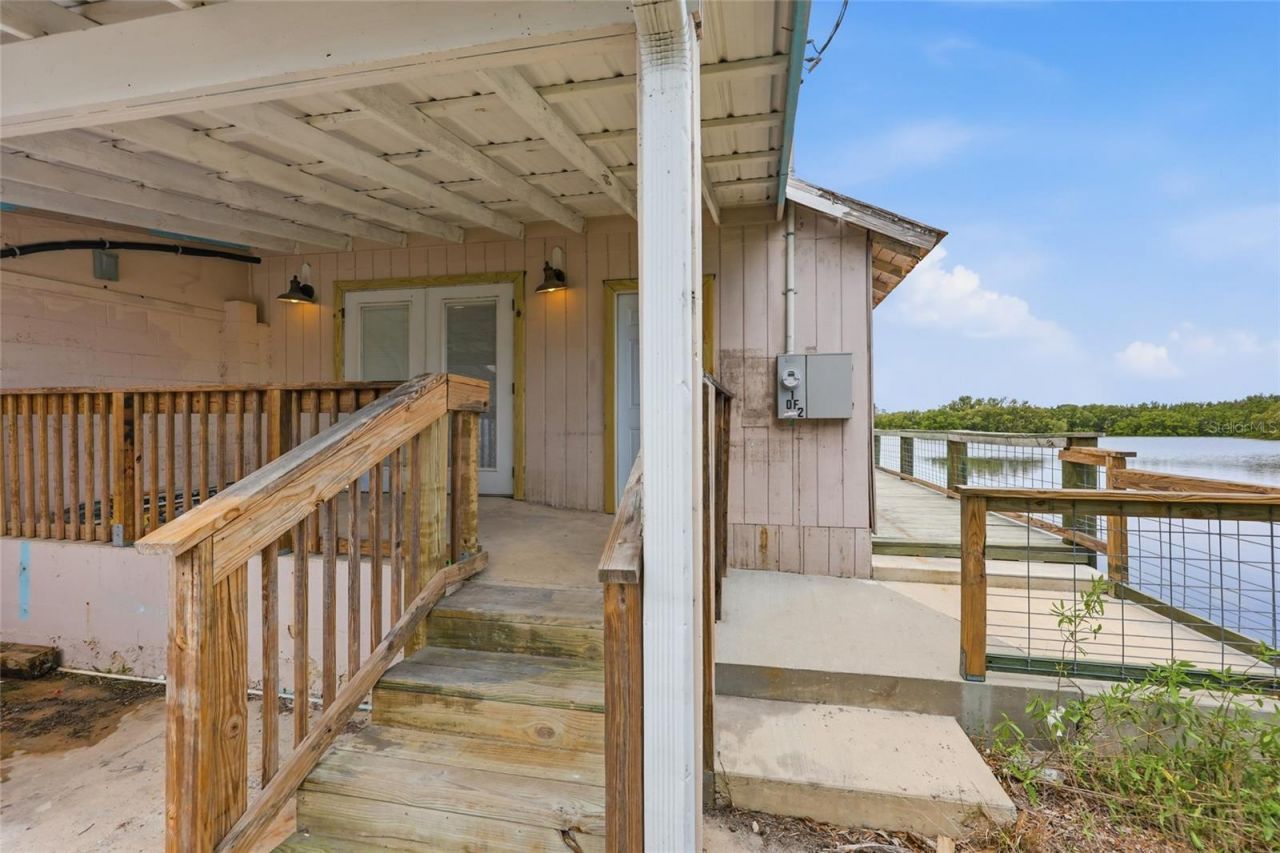 505 3rd Street , Cedar Key, FL 32625 Photo