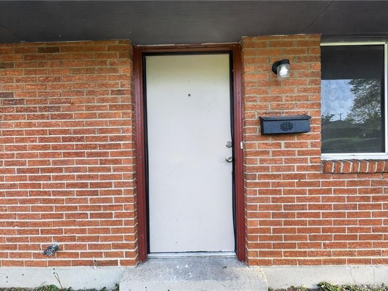 6051 Longford Road, Huber Heights, OH 45424 Photo 3