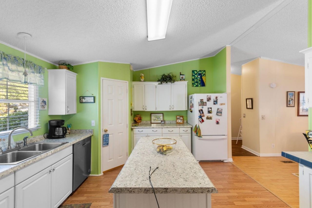 170 Offshore Dr.  Photo 6