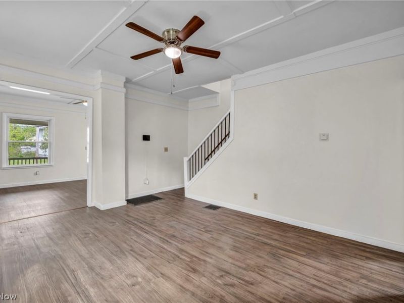 1023 W Washington Avenue, Lorain, OH 44052 Photo 12