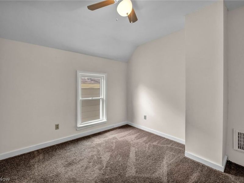 1023 W Washington Avenue, Lorain, OH 44052 Photo 23