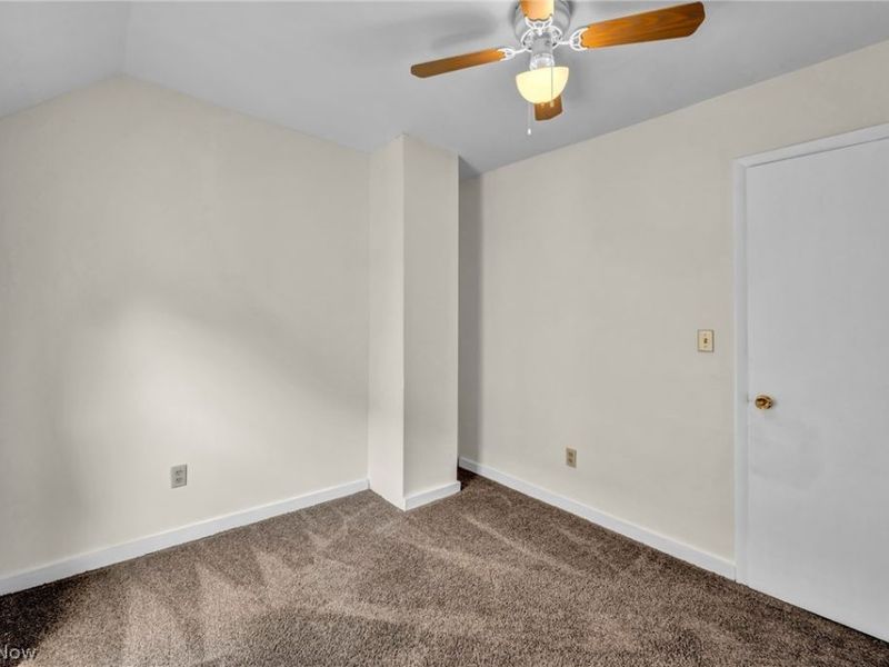 1023 W Washington Avenue, Lorain, OH 44052 Photo 24