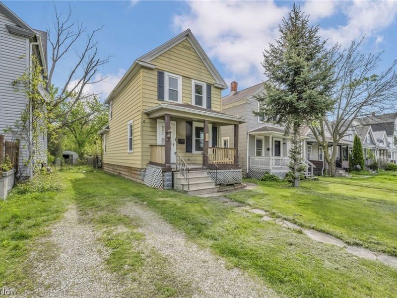 1023 W Washington Avenue, Lorain, OH 44052 Photo 4