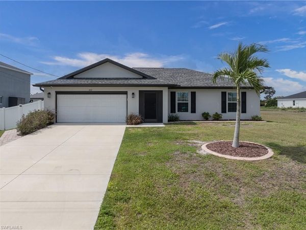 402 NW 18th TER , CAPE CORAL, FL 33993