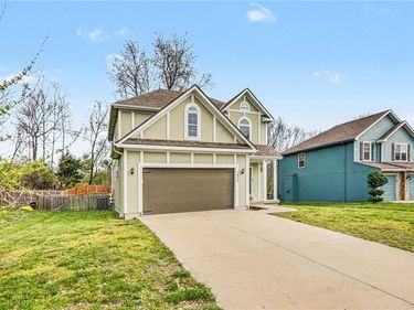 1808 NW 79th Terrace, Kansas City, MO 64151