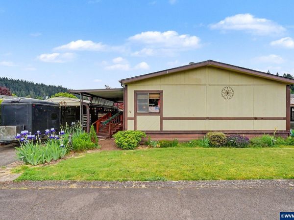 1307 S Water #72 St, Silverton, OR 97381