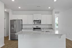371 Willow Run Drive photo 4