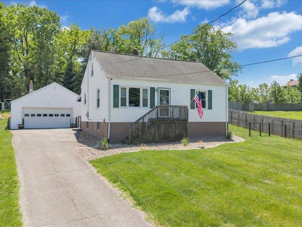 5112 Oak Grove BLVD NW, Roanoke, VA 24017
