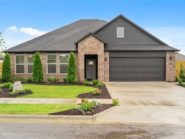 449 W Canada Drive , Farmington, AR 72730