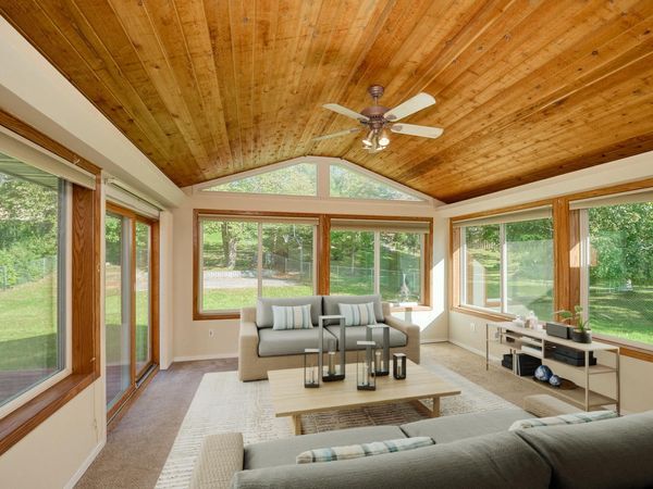 8106 Dakota Lane , Chanhassen, MN 55317