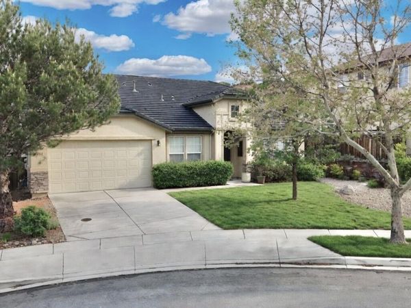 6282 Telehurst Drive, Sparks, NV 89436