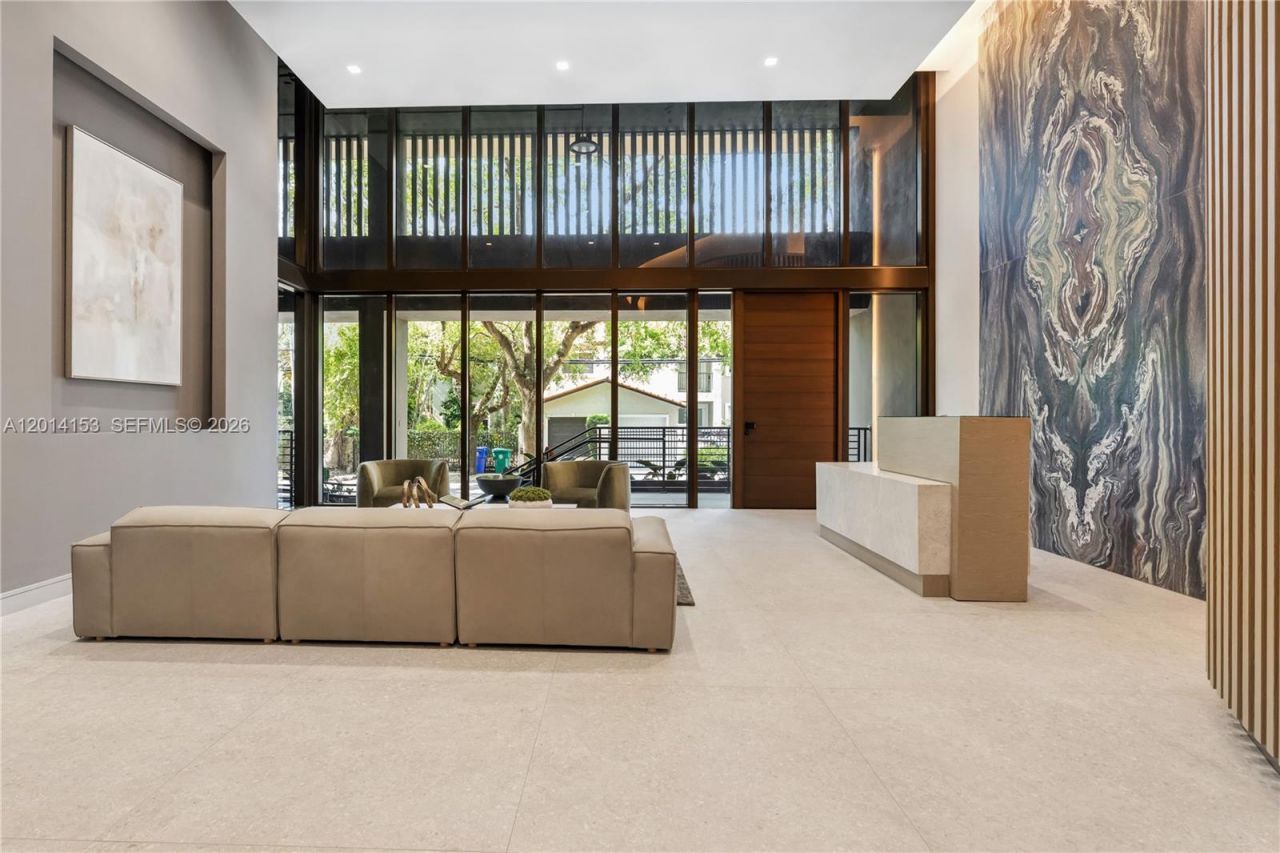 3034 Oak Ave, Unit 208, Miami, FL 33133 Photo