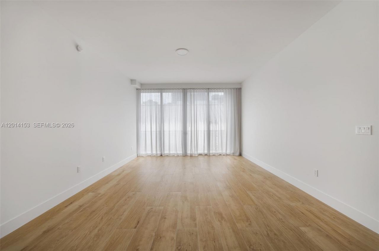 3034 Oak Ave, Unit 208, Miami, FL 33133 Photo