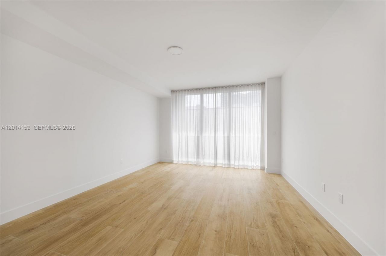3034 Oak Ave, Unit 208, Miami, FL 33133 Photo