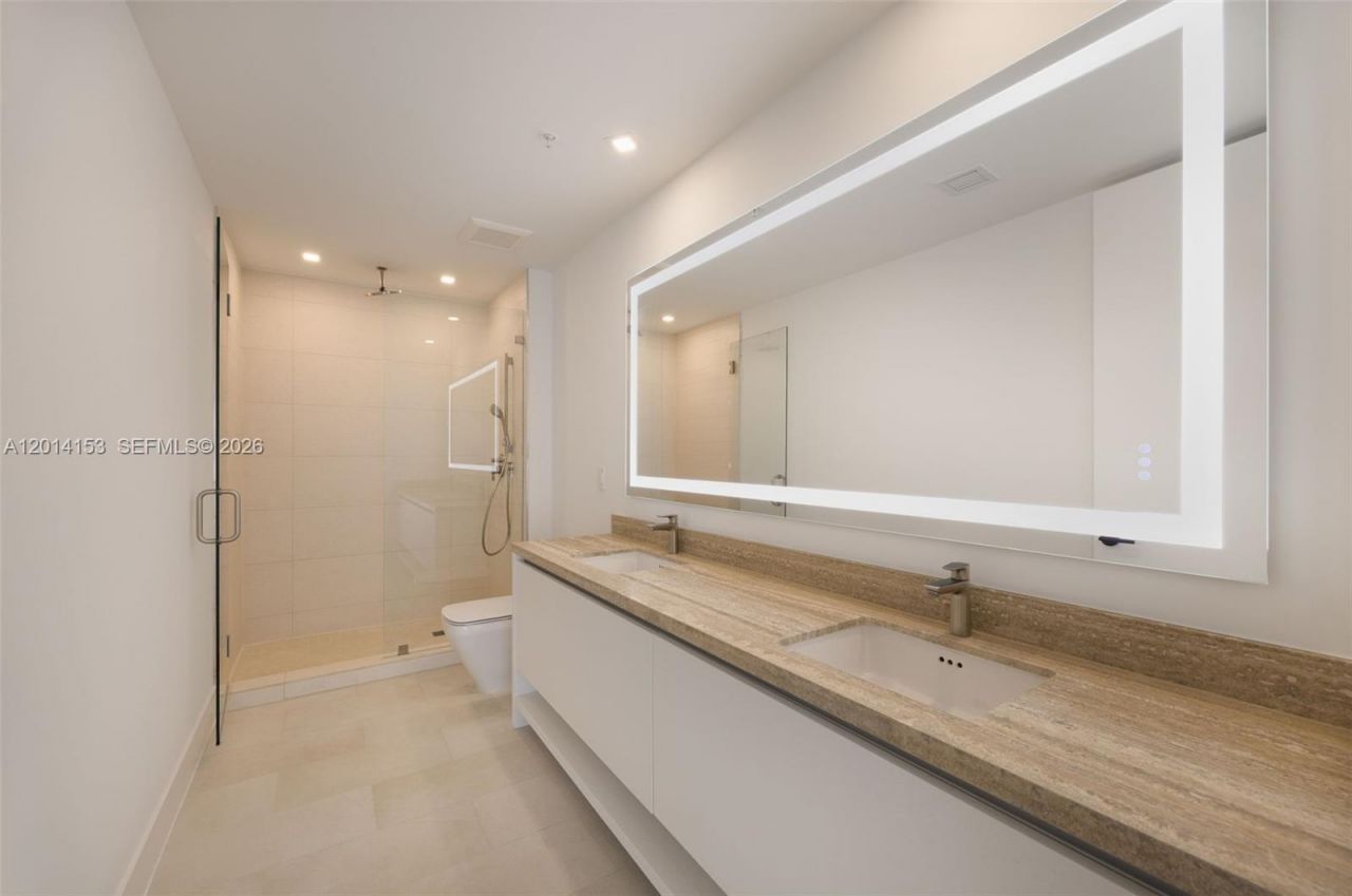 3034 Oak Ave, Unit 208, Miami, FL 33133 Photo