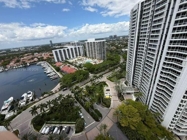 21055 Yacht Club Dr , Unit 2403, Aventura, FL 33180