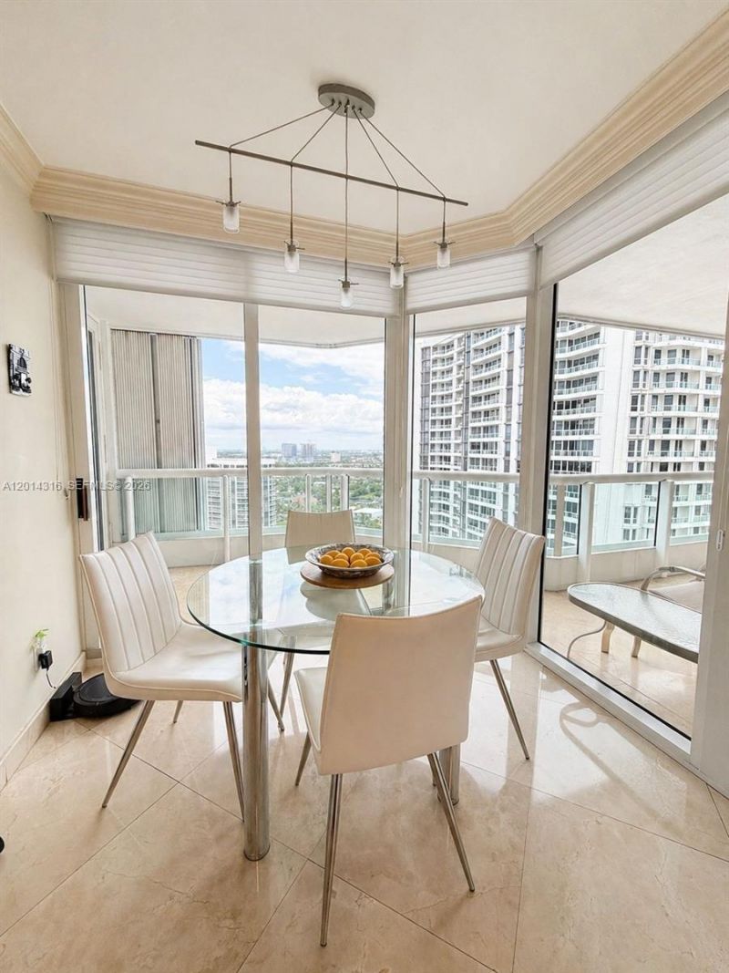 21055 Yacht Club Dr , Unit 2403, Aventura, FL 33180 Photo