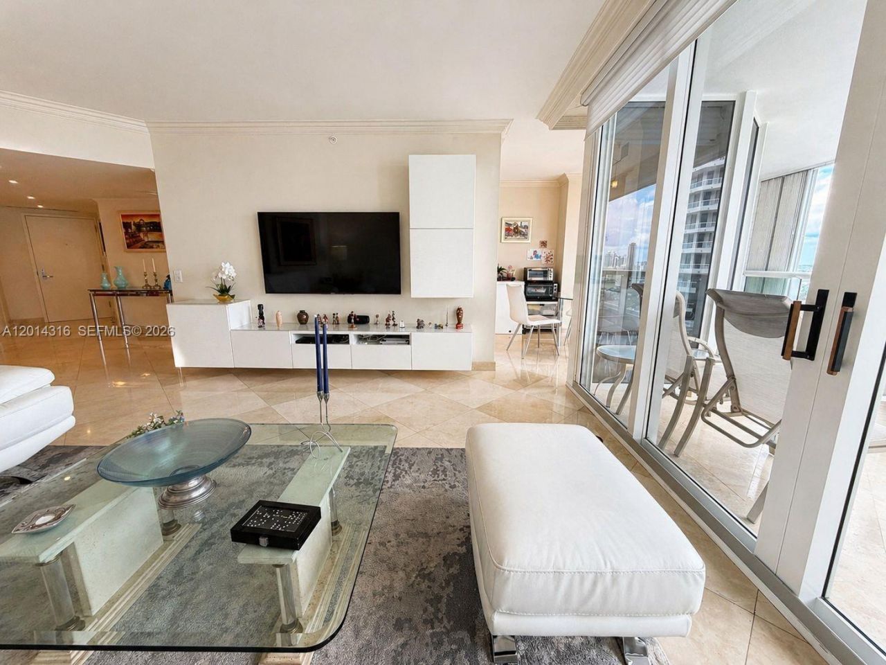 21055 Yacht Club Dr , Unit 2403, Aventura, FL 33180 Photo