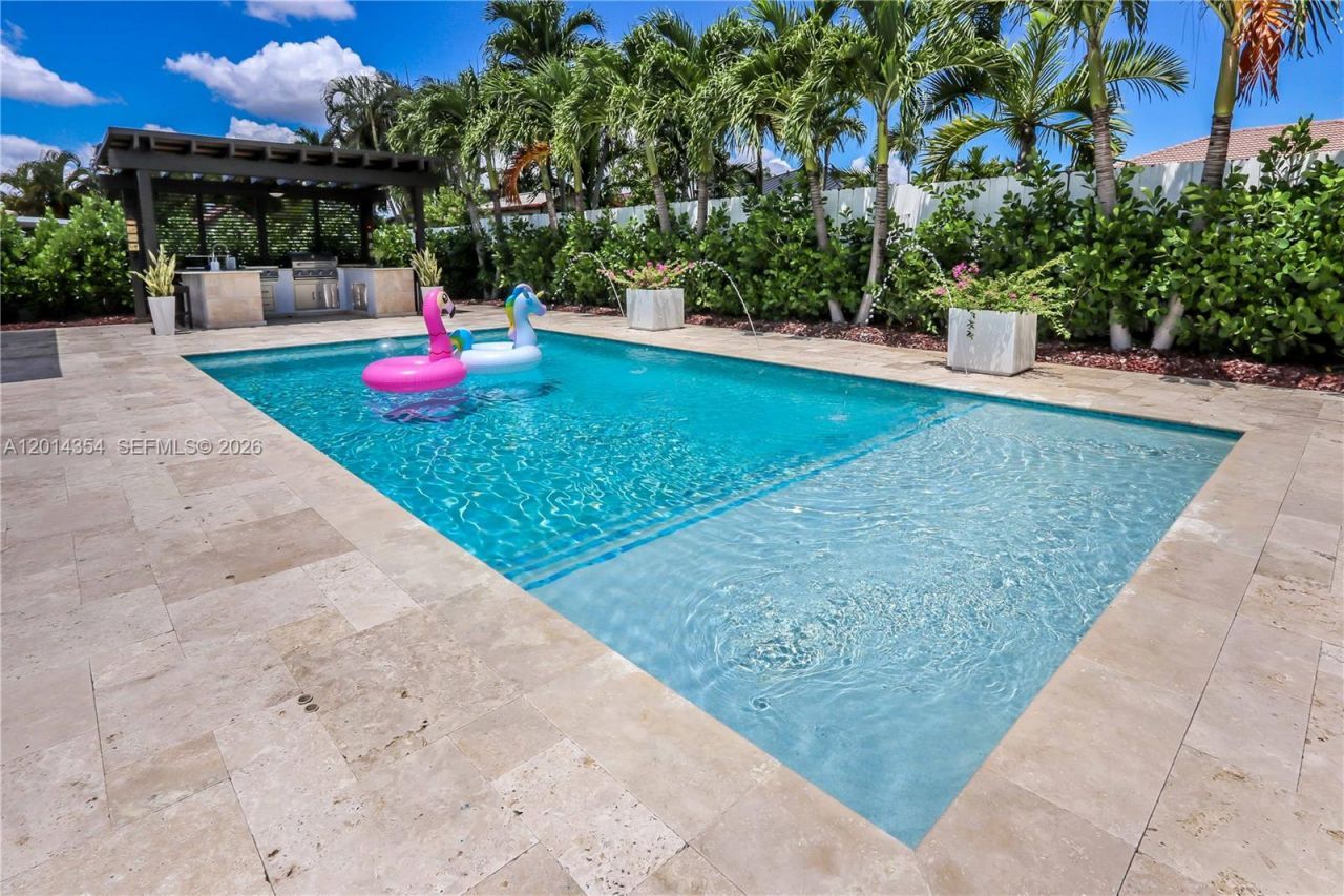 14211 SW 31st St , Miami, FL 33175 Photo