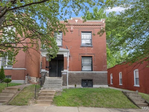 3630 Iowa Avenue, St Louis, MO 63118