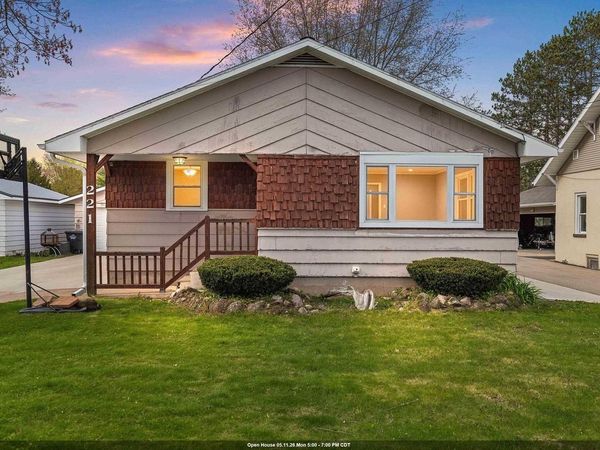 221 RIVER HEIGHTS, Shawano, WI 54166