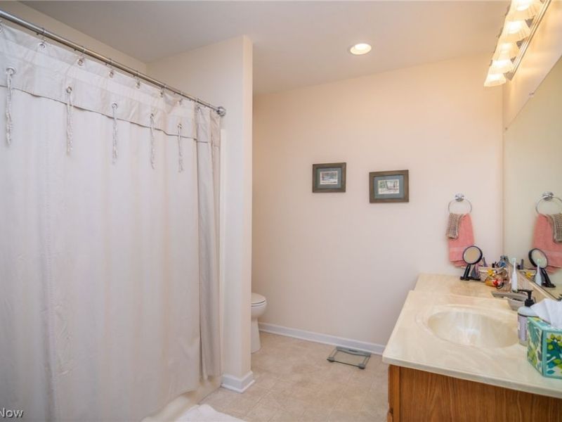51982 Scotch Pine Drive, Saint Clairsville, OH 43950 Photo 21