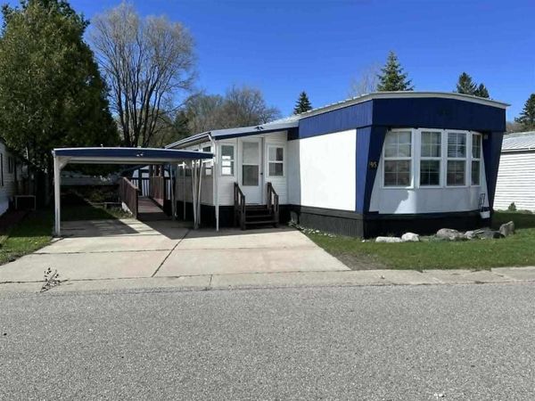 526 N Lake Street, Unit 95, Boyne City, MI 49712