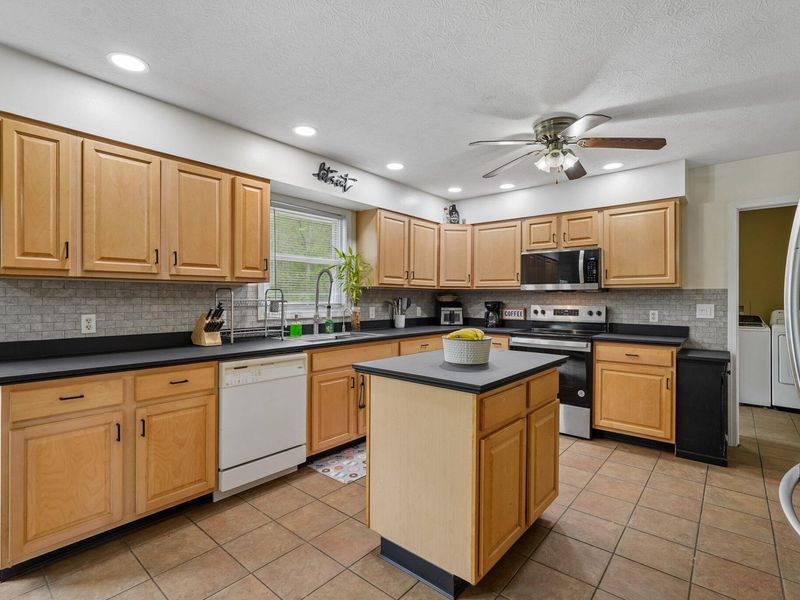 3858 Township Road 145 , Zanesfield, OH 43360 Photo 13