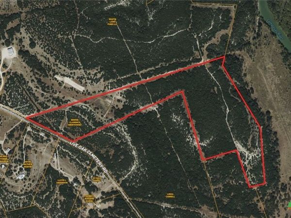 1934 Live Oak Cemetery Road , Salado, TX 76571