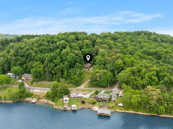 2202 Jones Bend Rd, Louisville, TN 37777