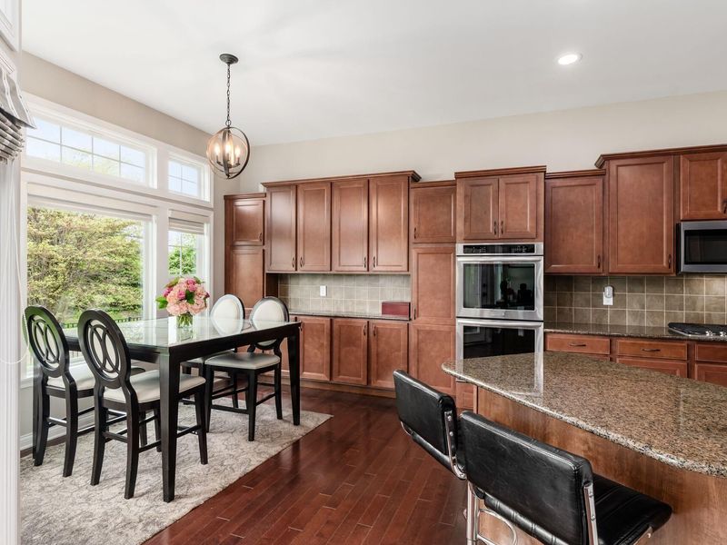 5696 Trafalgar Lane, Dublin, OH 43016 Photo 14