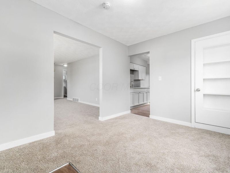 1472 Picard Road , Columbus, OH 43227 Photo 5