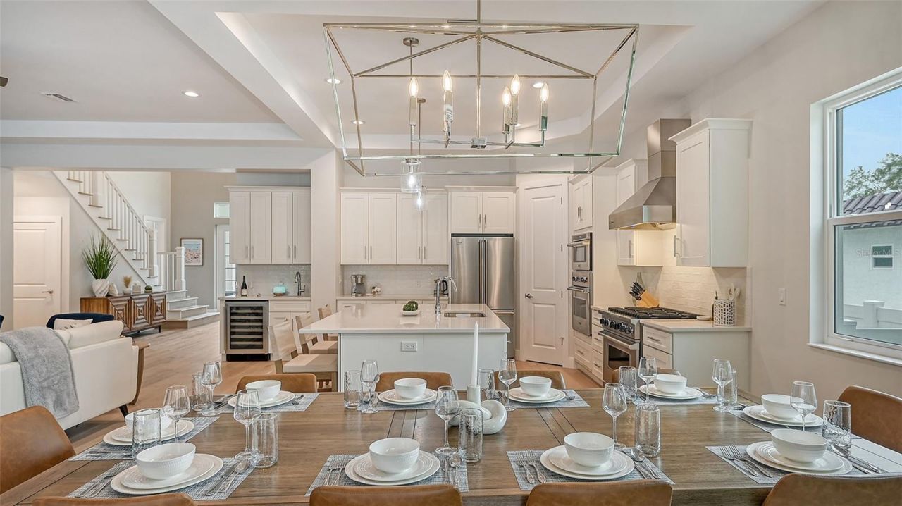 1537 Siesta Drive , Sarasota, FL 34239 Photo