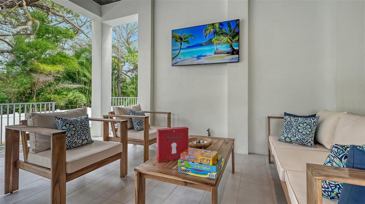 1537 Siesta Drive , Sarasota, FL 34239 Photo