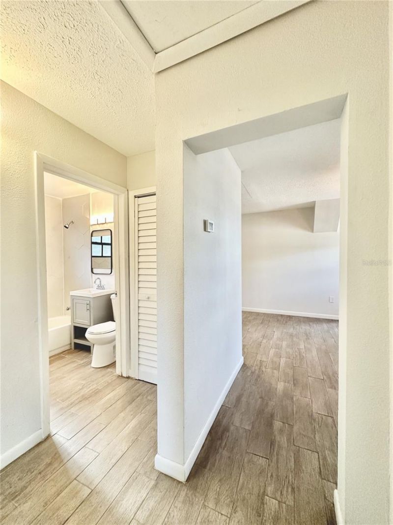 2928 W Elrod Avenue, Tampa, FL 33611 Photo