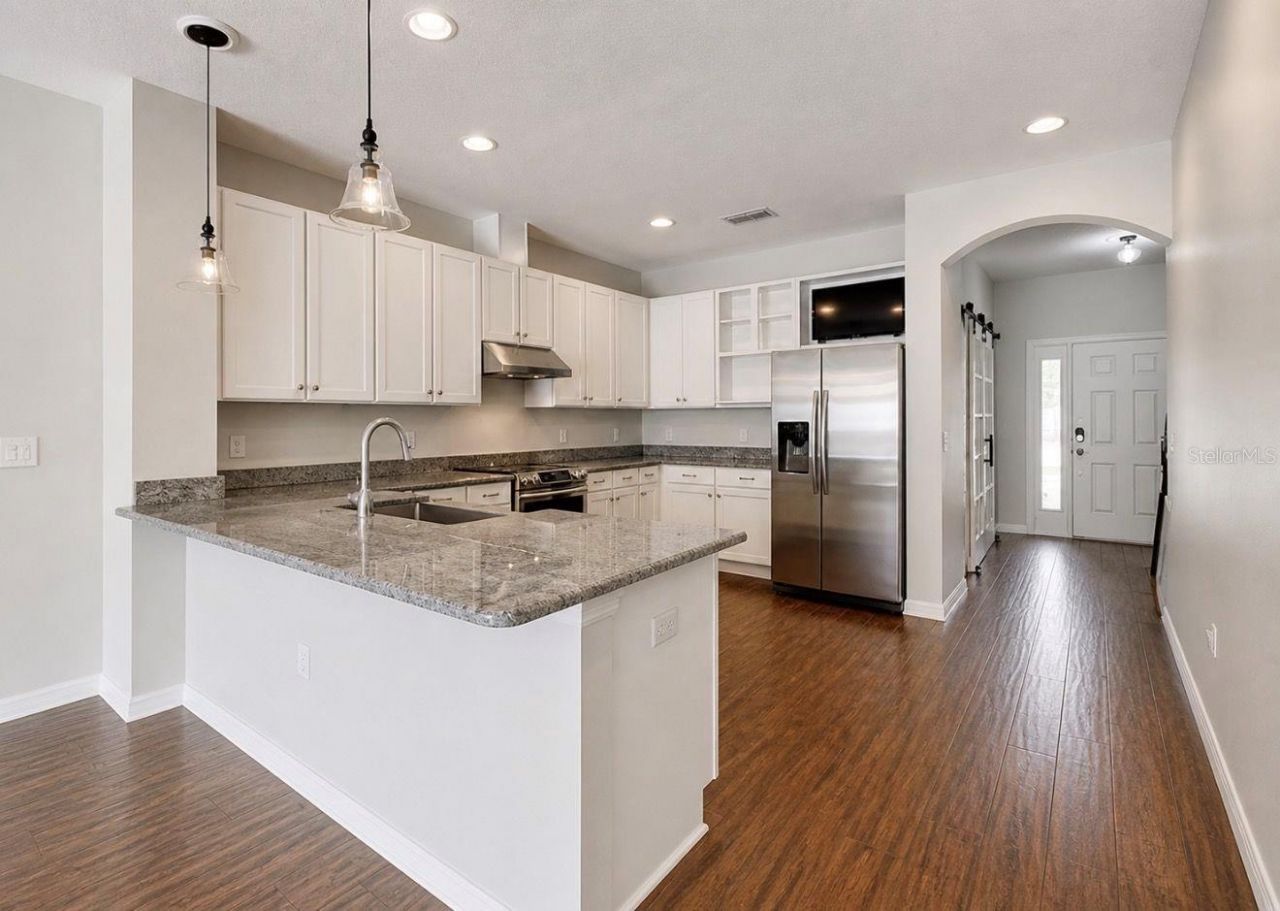 13101 Done Groven Drive, Dover, FL 33527 Photo