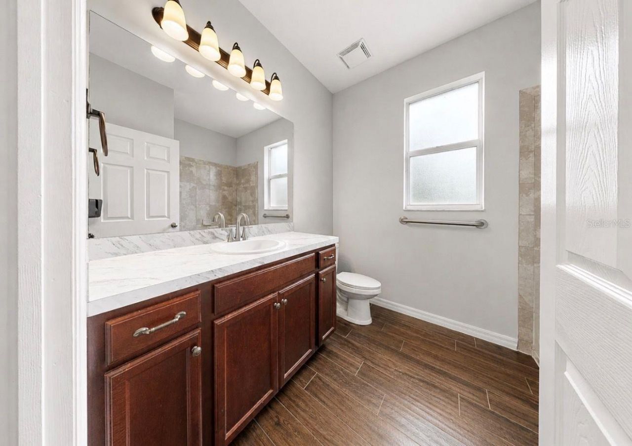 13101 Done Groven Drive, Dover, FL 33527 Photo