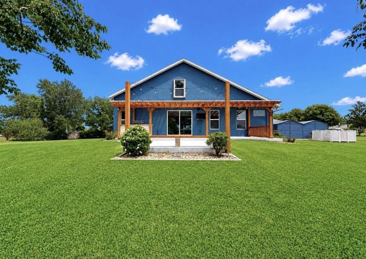 13101 Done Groven Drive, Dover, FL 33527 Photo